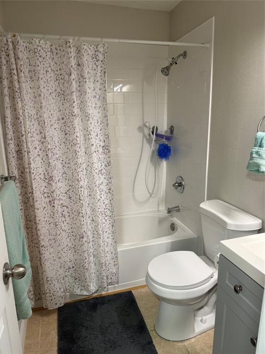For Sale: $125,000 (2 beds, 2 baths, 876 Square Feet)