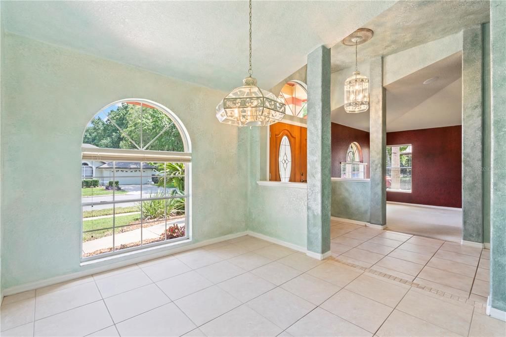 For Sale: $500,000 (3 beds, 2 baths, 2044 Square Feet)