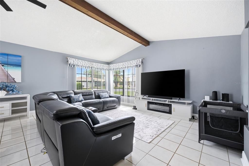 For Sale: $710,000 (3 beds, 2 baths, 2394 Square Feet)