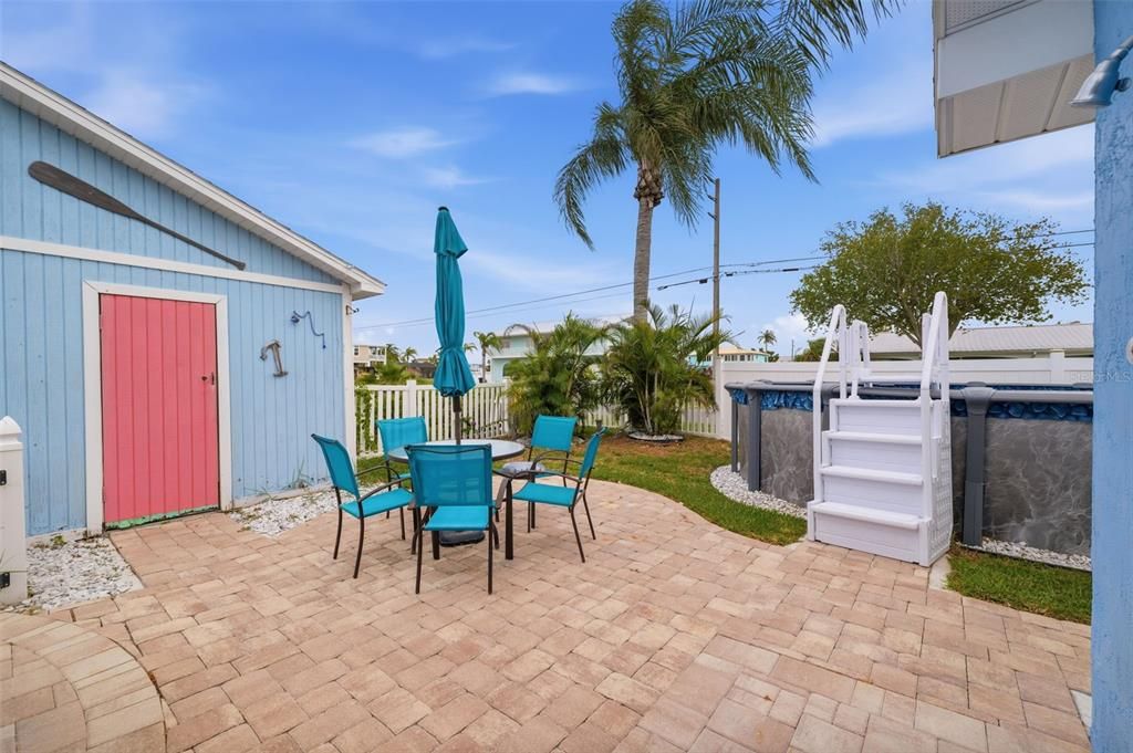 For Sale: $710,000 (3 beds, 2 baths, 2394 Square Feet)
