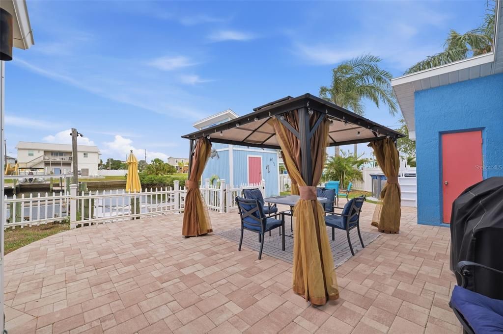 For Sale: $710,000 (3 beds, 2 baths, 2394 Square Feet)
