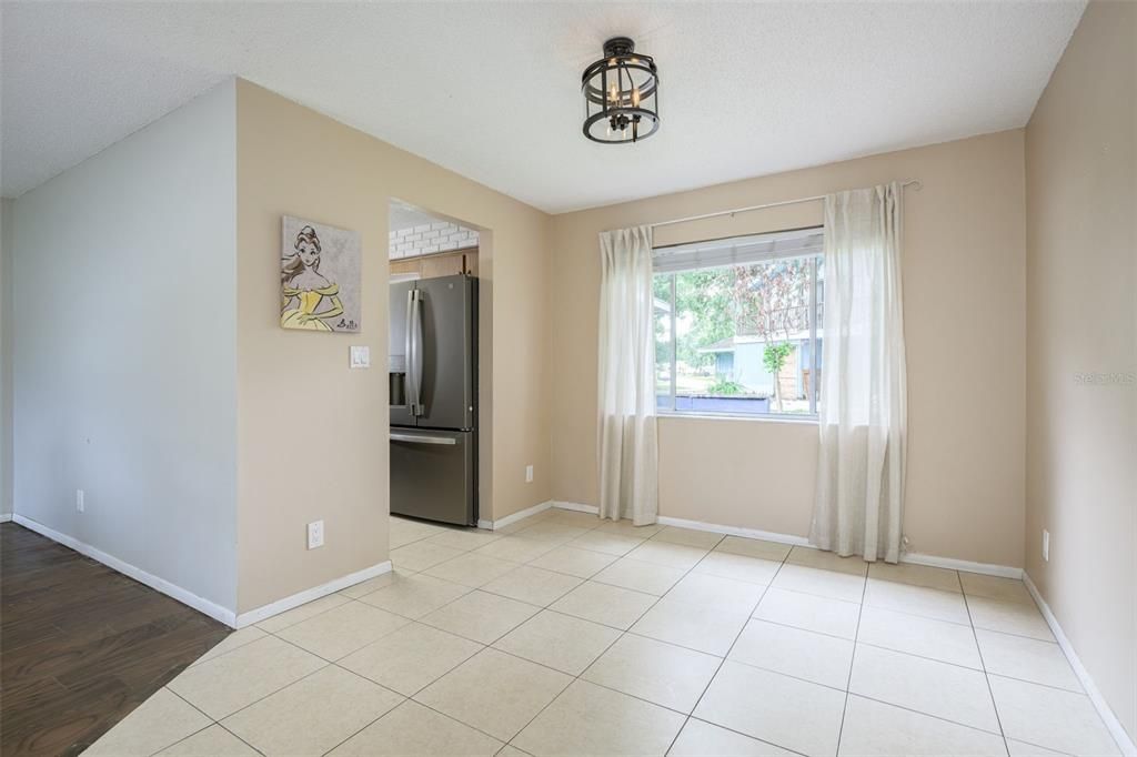 En Venta: $299,990 (3 camas, 2 baños, 1524 Pies cuadrados)