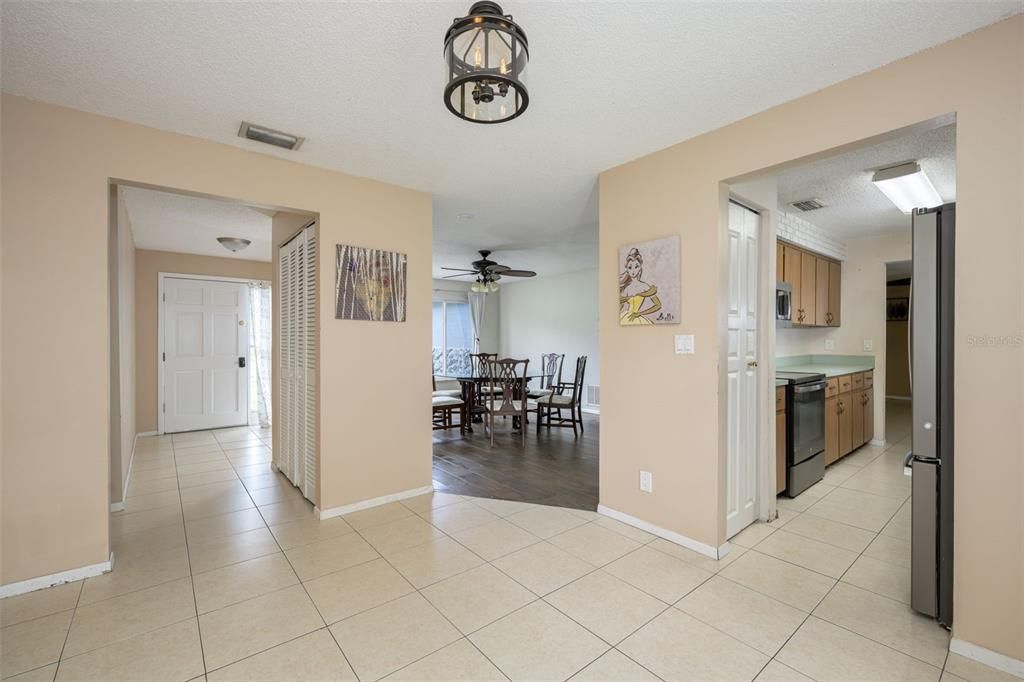 En Venta: $299,990 (3 camas, 2 baños, 1524 Pies cuadrados)