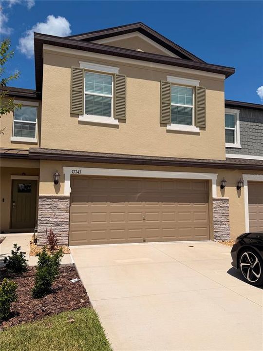 For Rent: $2,850 (4 beds, 2 baths, 2466 Square Feet)