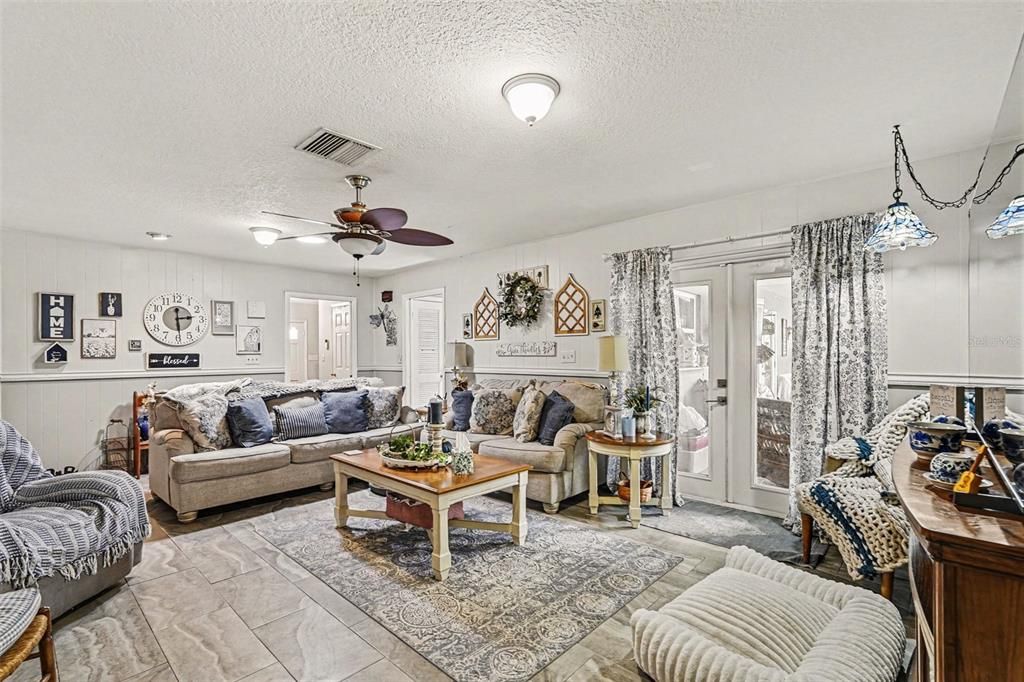 For Sale: $479,000 (4 beds, 2 baths, 2304 Square Feet)