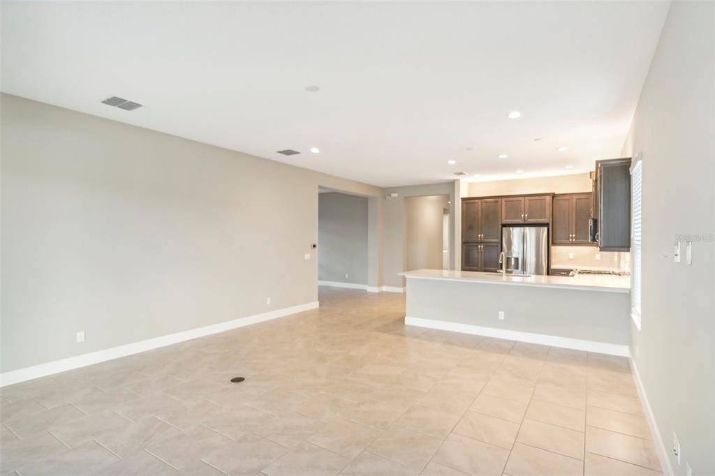 For Sale: $519,999 (3 beds, 2 baths, 2252 Square Feet)