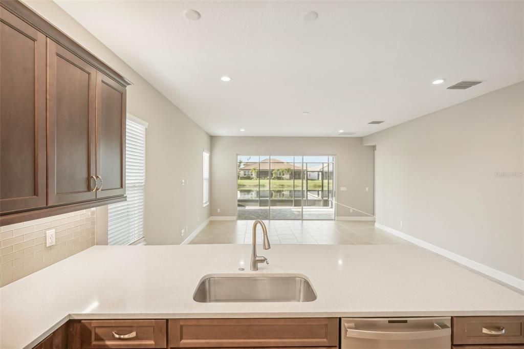 For Sale: $519,999 (3 beds, 2 baths, 2252 Square Feet)