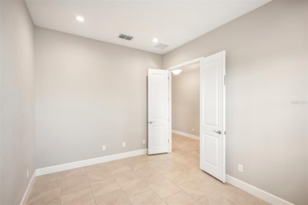 For Sale: $519,999 (3 beds, 2 baths, 2252 Square Feet)