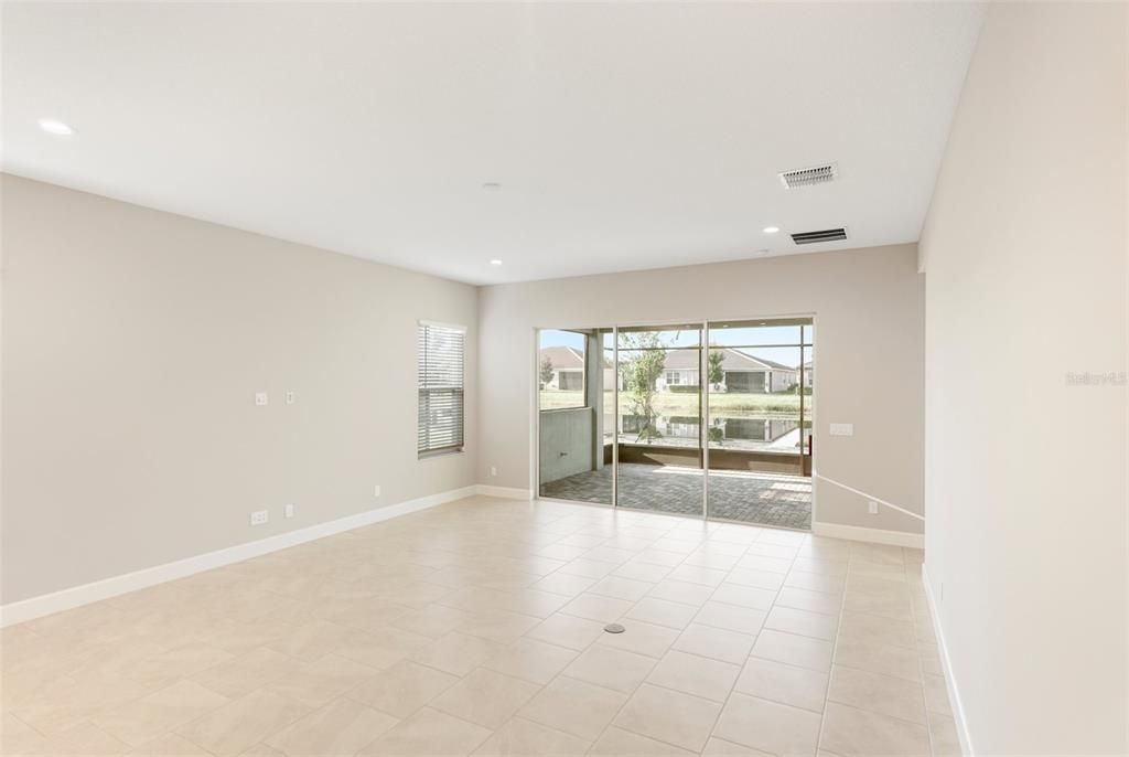 For Sale: $519,999 (3 beds, 2 baths, 2252 Square Feet)