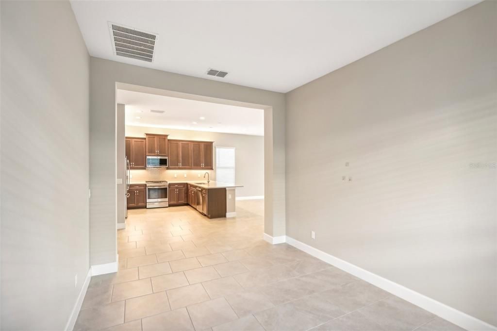 For Sale: $519,999 (3 beds, 2 baths, 2252 Square Feet)
