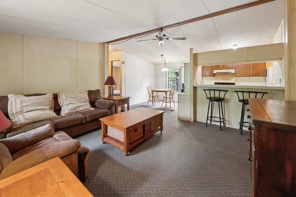 For Sale: $189,000 (3 beds, 2 baths, 960 Square Feet)