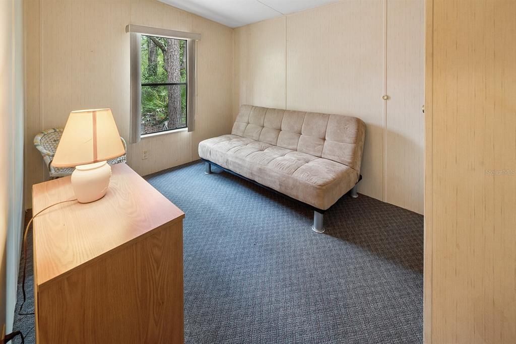 For Sale: $189,000 (3 beds, 2 baths, 960 Square Feet)