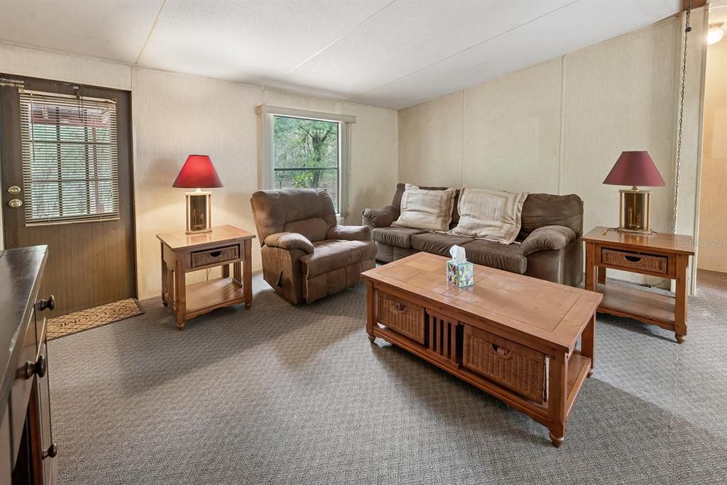 For Sale: $189,000 (3 beds, 2 baths, 960 Square Feet)