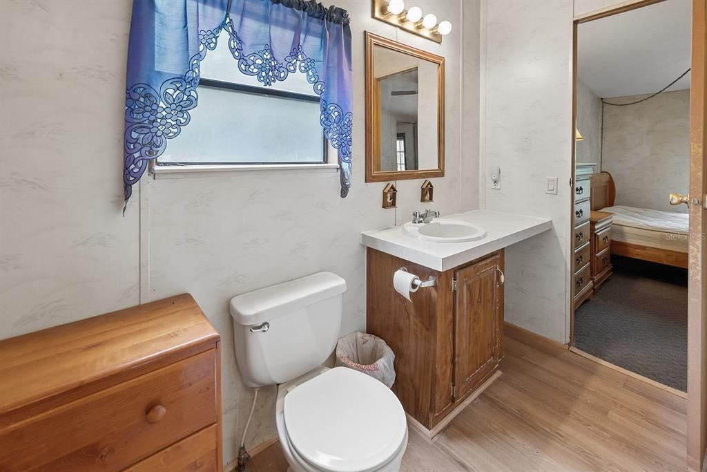 For Sale: $189,000 (3 beds, 2 baths, 960 Square Feet)