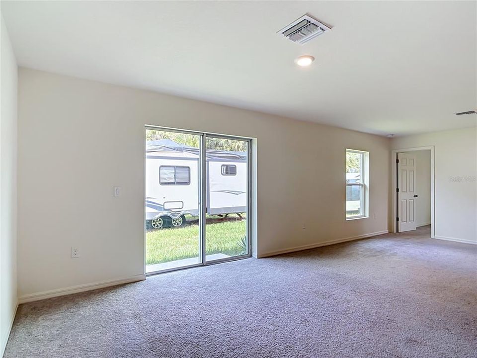 For Sale: $279,000 (3 beds, 2 baths, 1284 Square Feet)