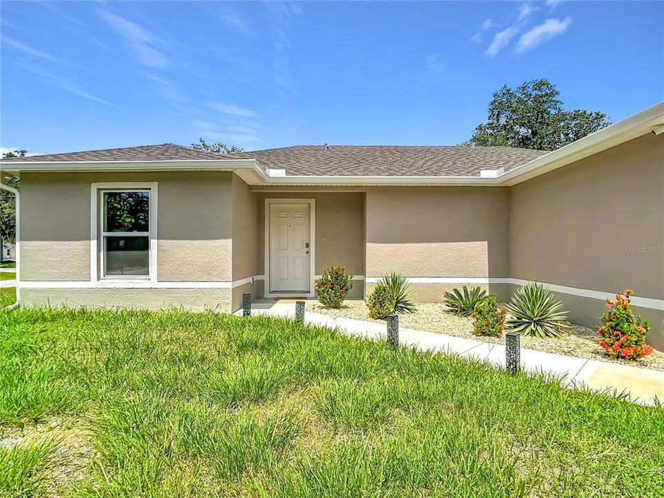 For Sale: $279,000 (3 beds, 2 baths, 1284 Square Feet)