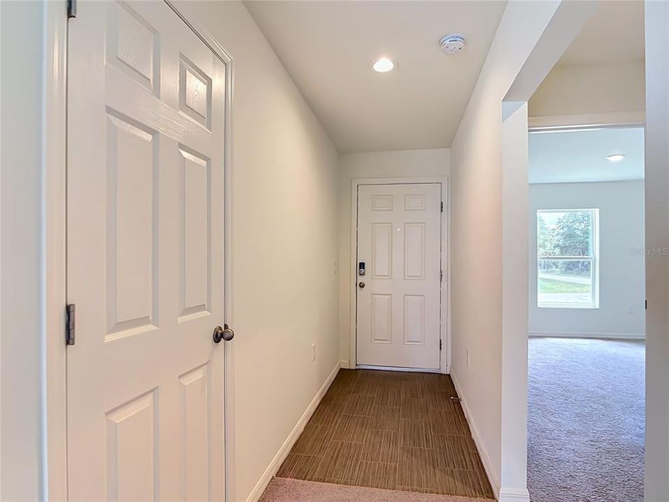 For Sale: $279,000 (3 beds, 2 baths, 1284 Square Feet)