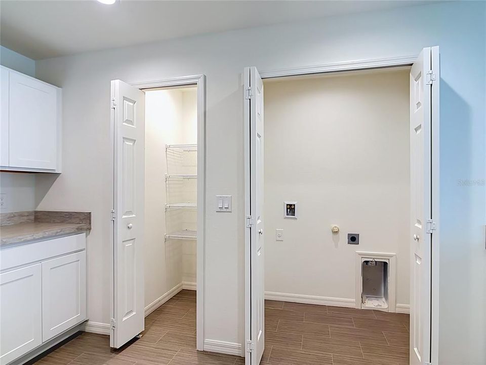 For Sale: $279,000 (3 beds, 2 baths, 1284 Square Feet)