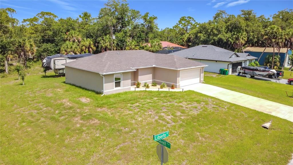 For Sale: $279,000 (3 beds, 2 baths, 1284 Square Feet)