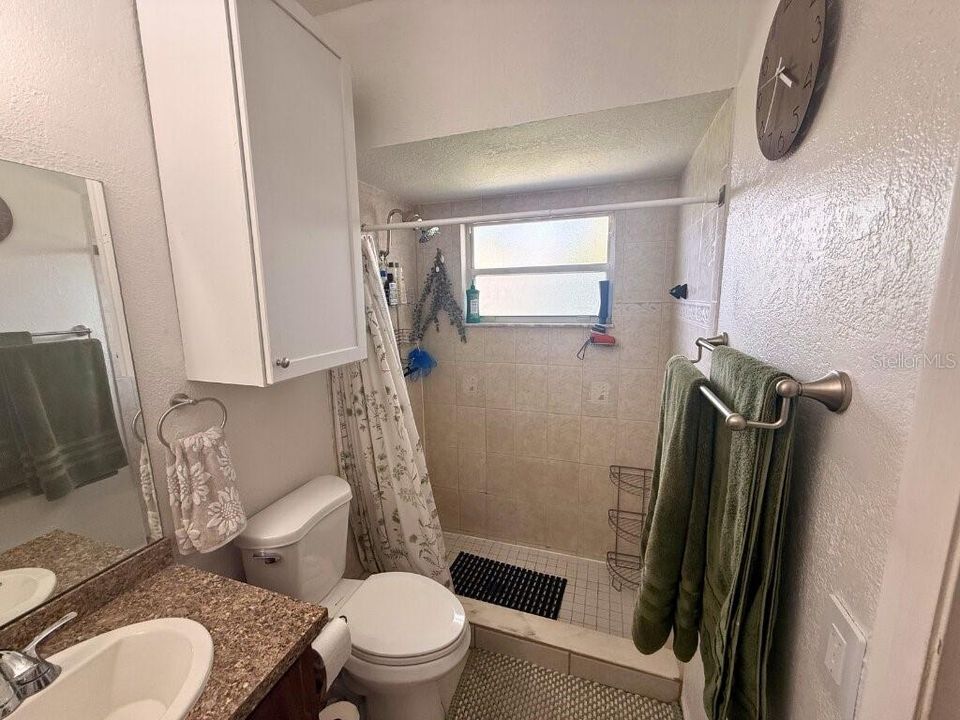 En Renta: $2,400 (3 camas, 2 baños, 1343 Pies cuadrados)