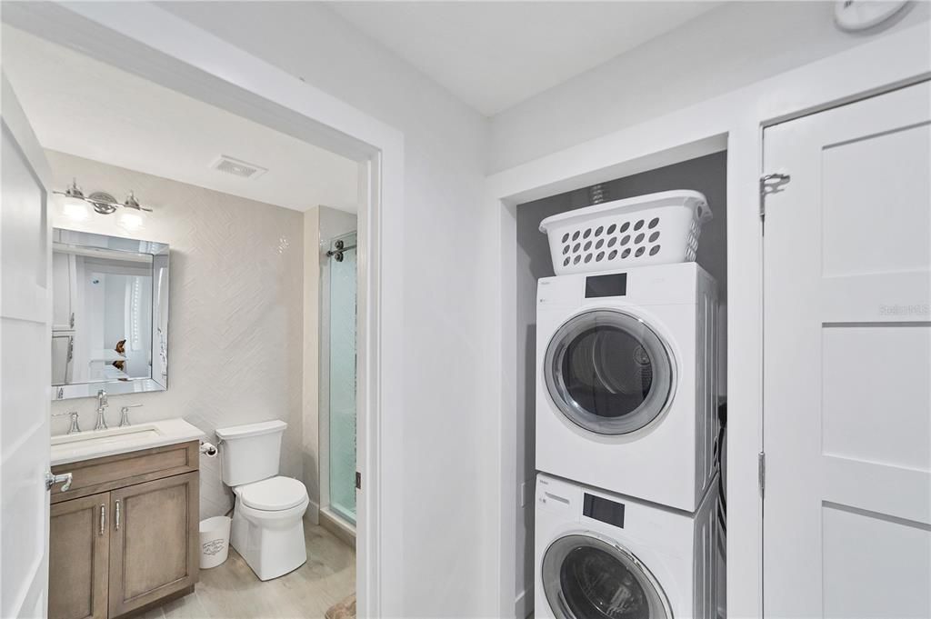 En Venta: $649,000 (3 camas, 2 baños, 1701 Pies cuadrados)