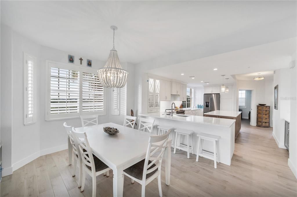 En Venta: $649,000 (3 camas, 2 baños, 1701 Pies cuadrados)
