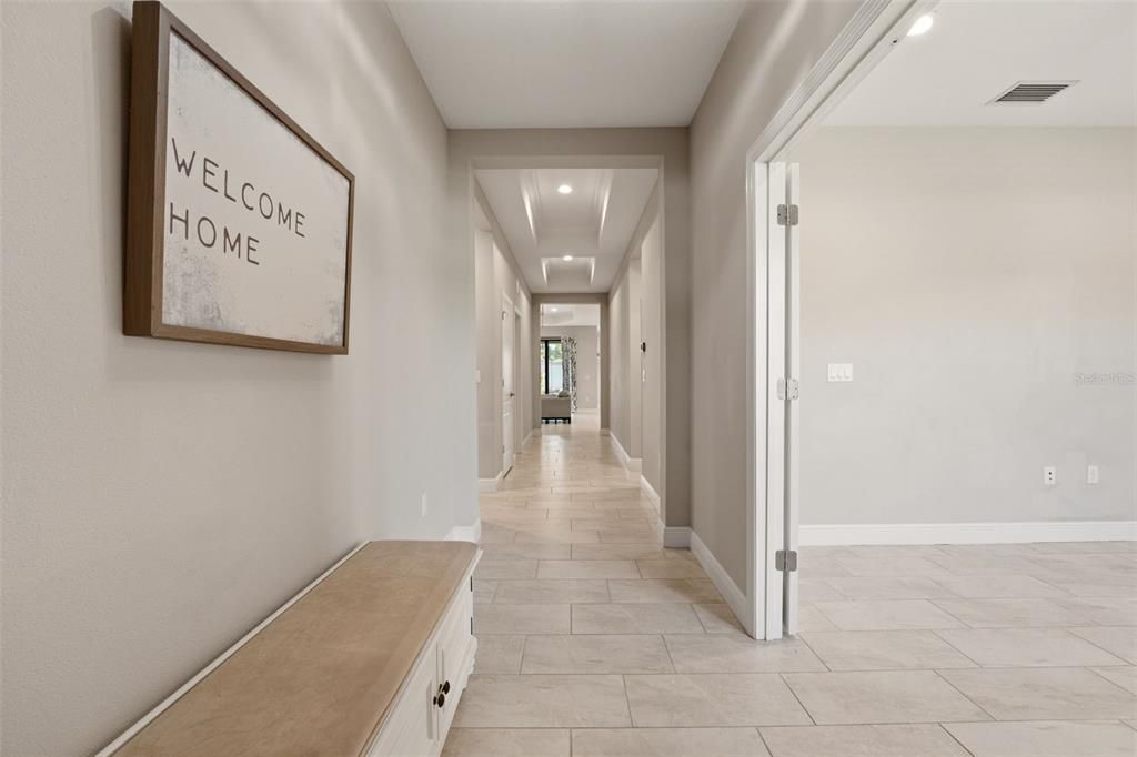 For Sale: $449,900 (3 beds, 3 baths, 2104 Square Feet)