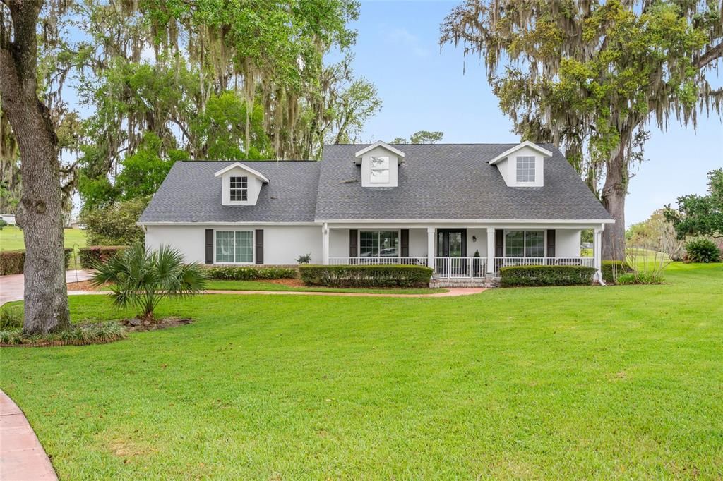 En Venta: $725,000 (3 camas, 2 baños, 2116 Pies cuadrados)