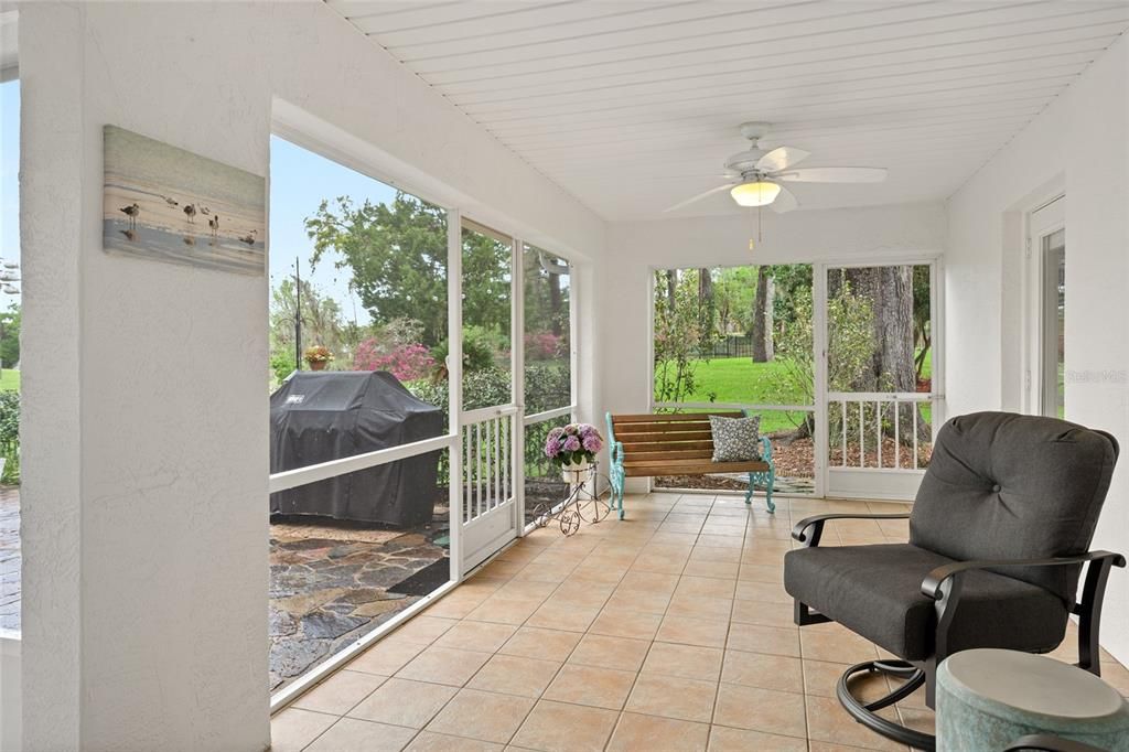 En Venta: $725,000 (3 camas, 2 baños, 2116 Pies cuadrados)