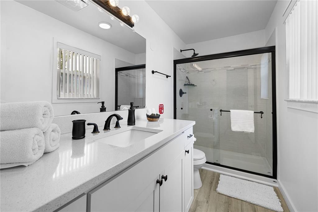 For Sale: $750,000 (5 beds, 3 baths, 1152 Square Feet)