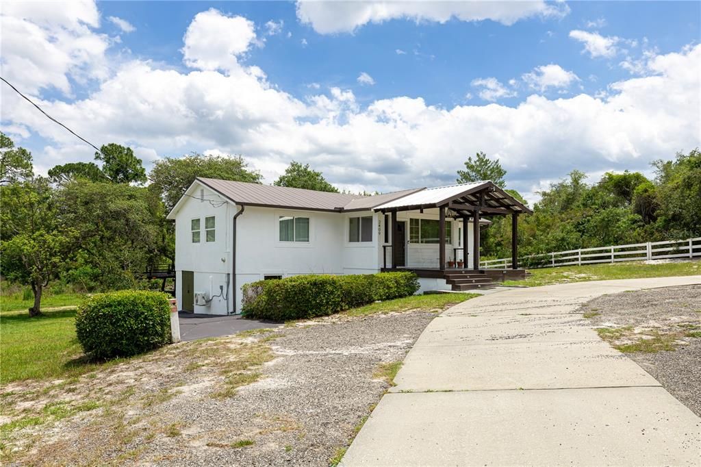 For Sale: $750,000 (5 beds, 3 baths, 1152 Square Feet)