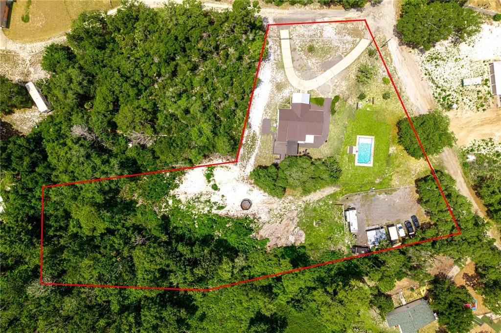 For Sale: $750,000 (5 beds, 3 baths, 1152 Square Feet)