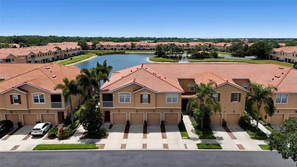 For Sale: $275,000 (3 beds, 2 baths, 1210 Square Feet)