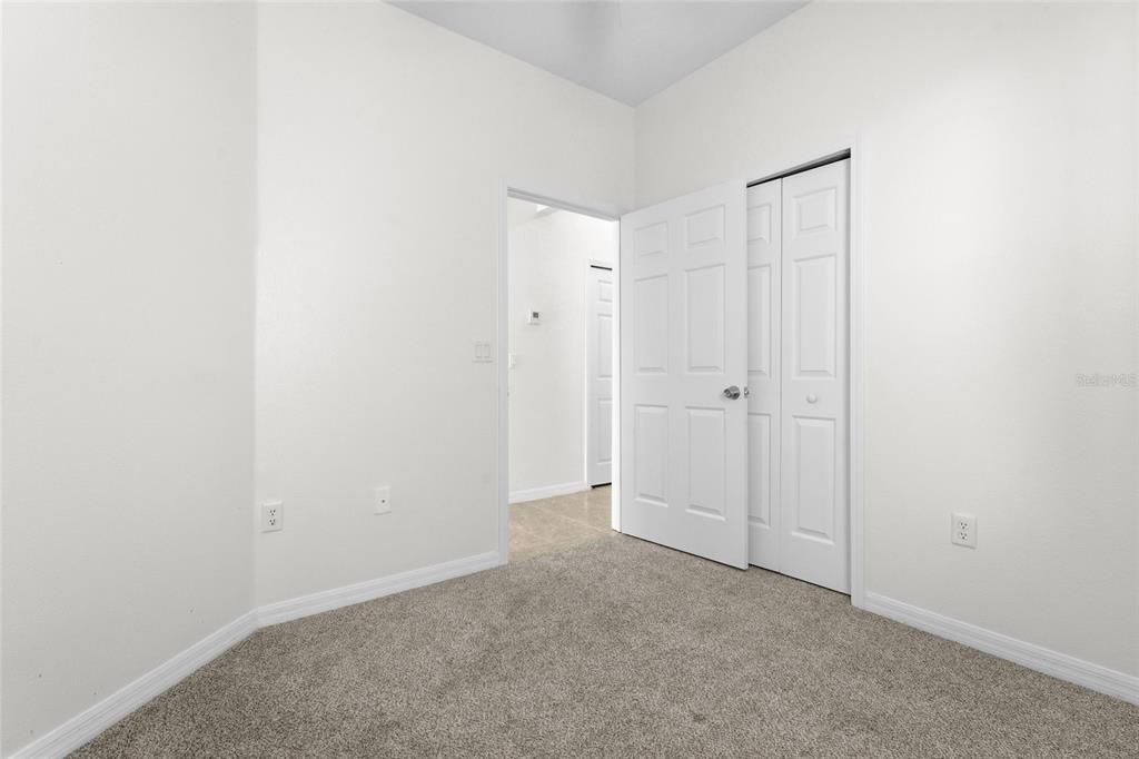 For Sale: $275,000 (3 beds, 2 baths, 1210 Square Feet)