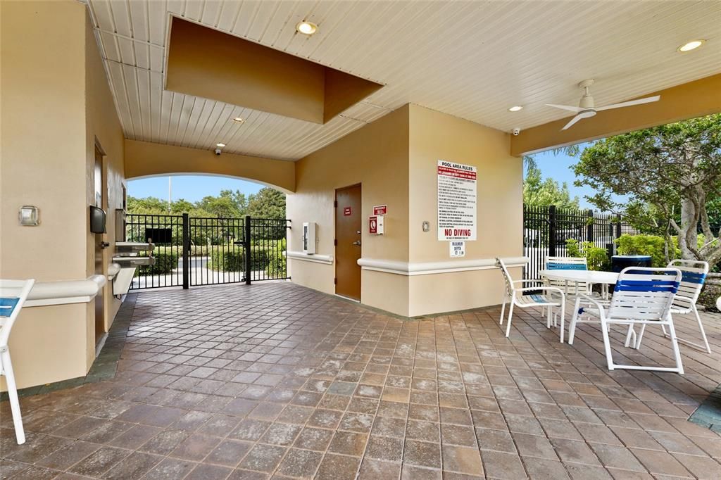 For Sale: $275,000 (3 beds, 2 baths, 1210 Square Feet)