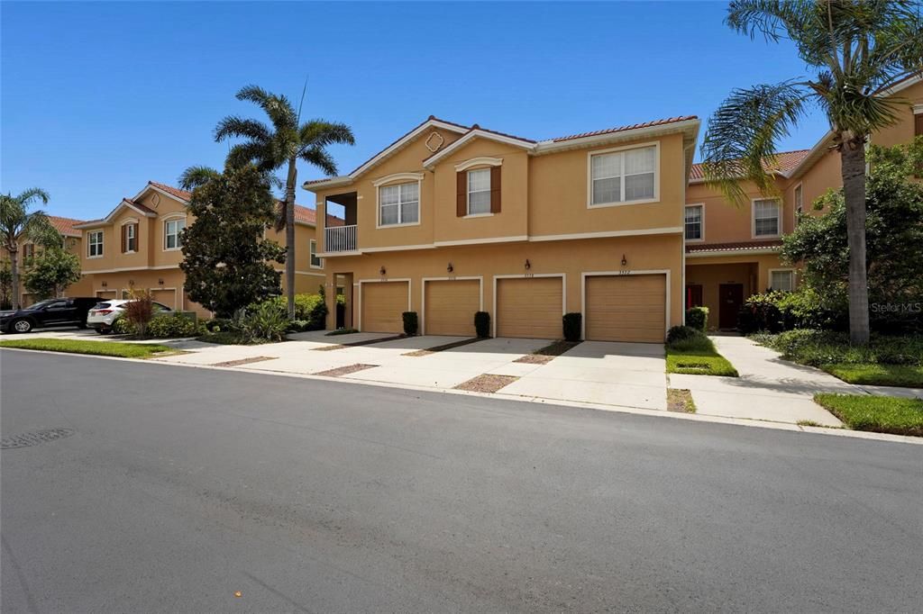 For Sale: $275,000 (3 beds, 2 baths, 1210 Square Feet)