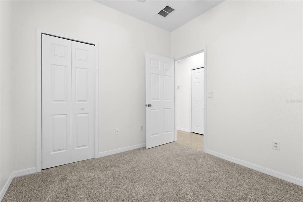For Sale: $275,000 (3 beds, 2 baths, 1210 Square Feet)