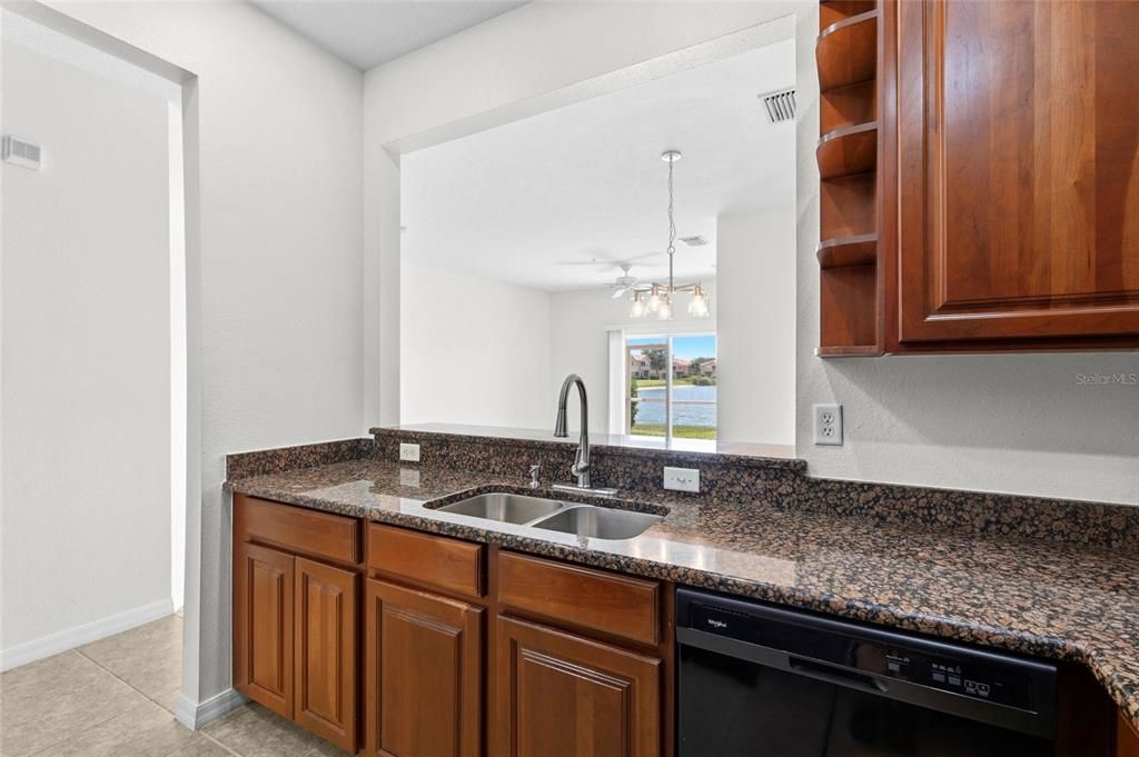 For Sale: $275,000 (3 beds, 2 baths, 1210 Square Feet)