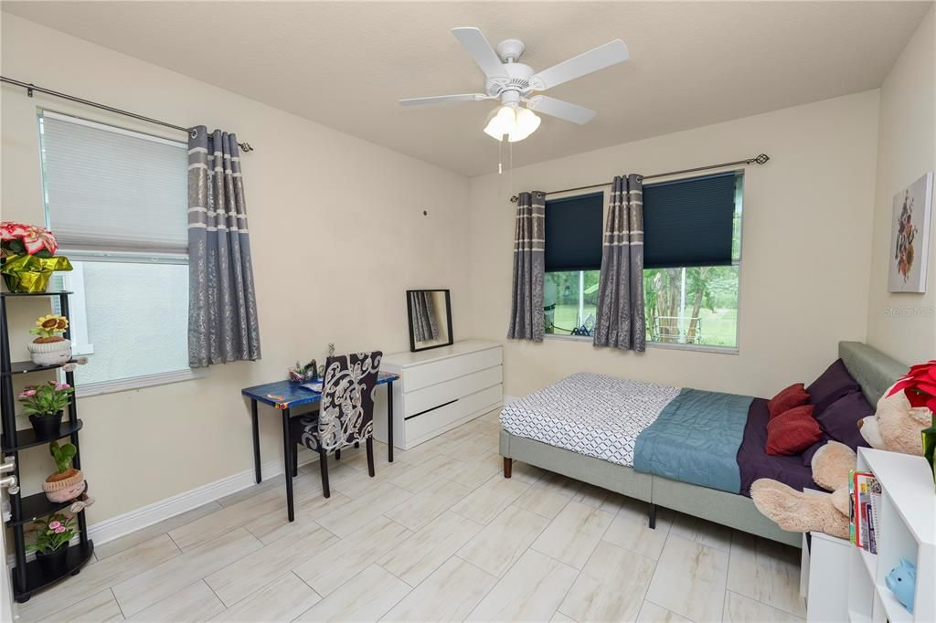 For Sale: $555,000 (3 beds, 3 baths, 2334 Square Feet)