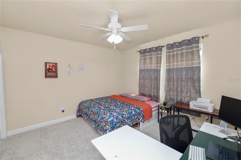 For Sale: $555,000 (3 beds, 3 baths, 2334 Square Feet)