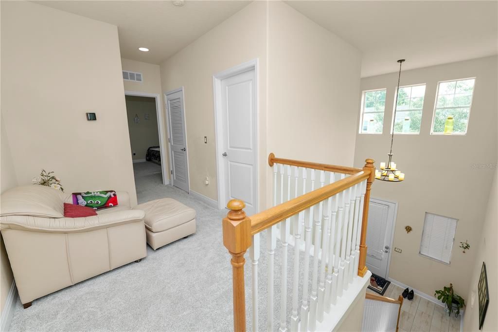 For Sale: $555,000 (3 beds, 3 baths, 2334 Square Feet)