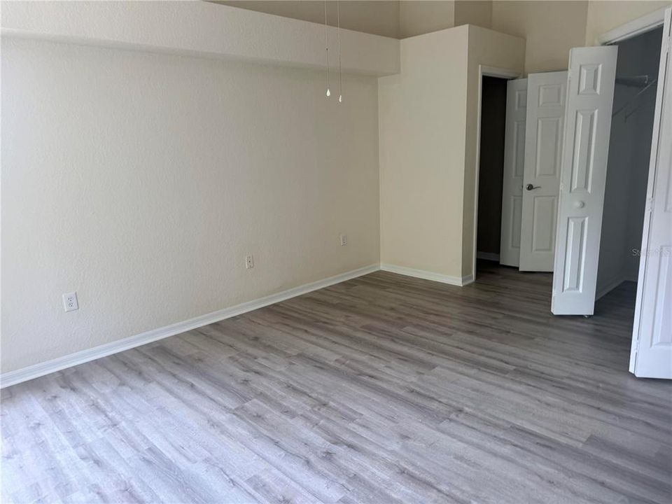 For Sale: $244,900 (2 beds, 2 baths, 1402 Square Feet)