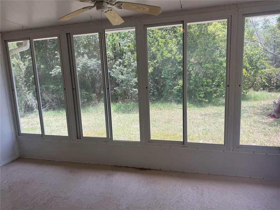 For Sale: $244,900 (2 beds, 2 baths, 1402 Square Feet)