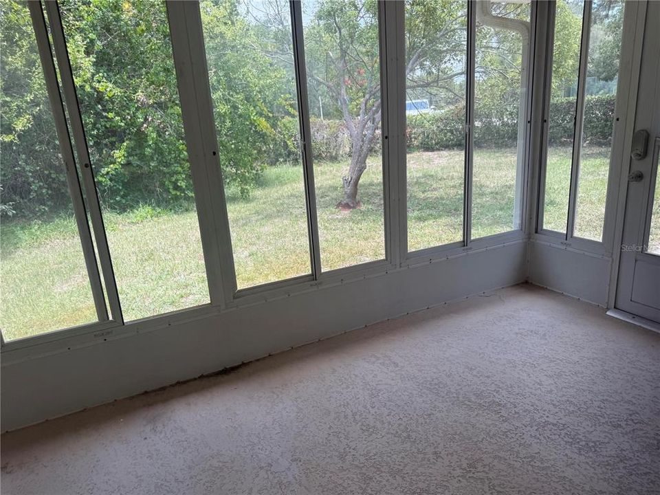 For Sale: $244,900 (2 beds, 2 baths, 1402 Square Feet)