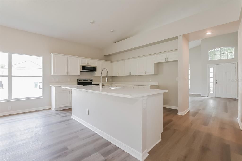 Под контрактом: $449,900 (3 спален, 2 ванн, 1889 Квадратных фут)