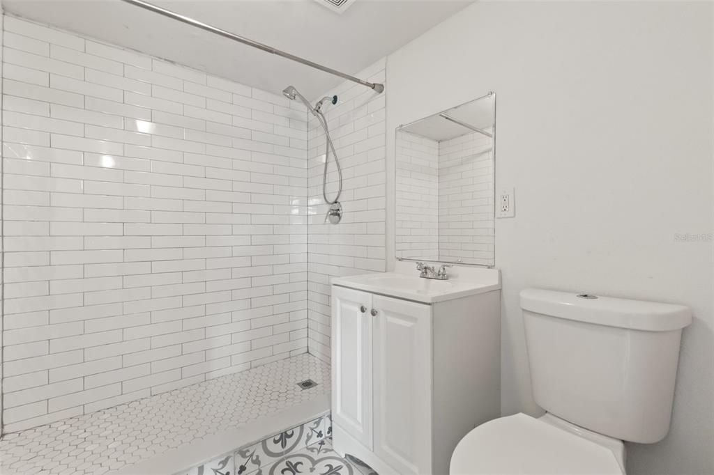 For Sale: $260,000 (3 beds, 2 baths, 1320 Square Feet)