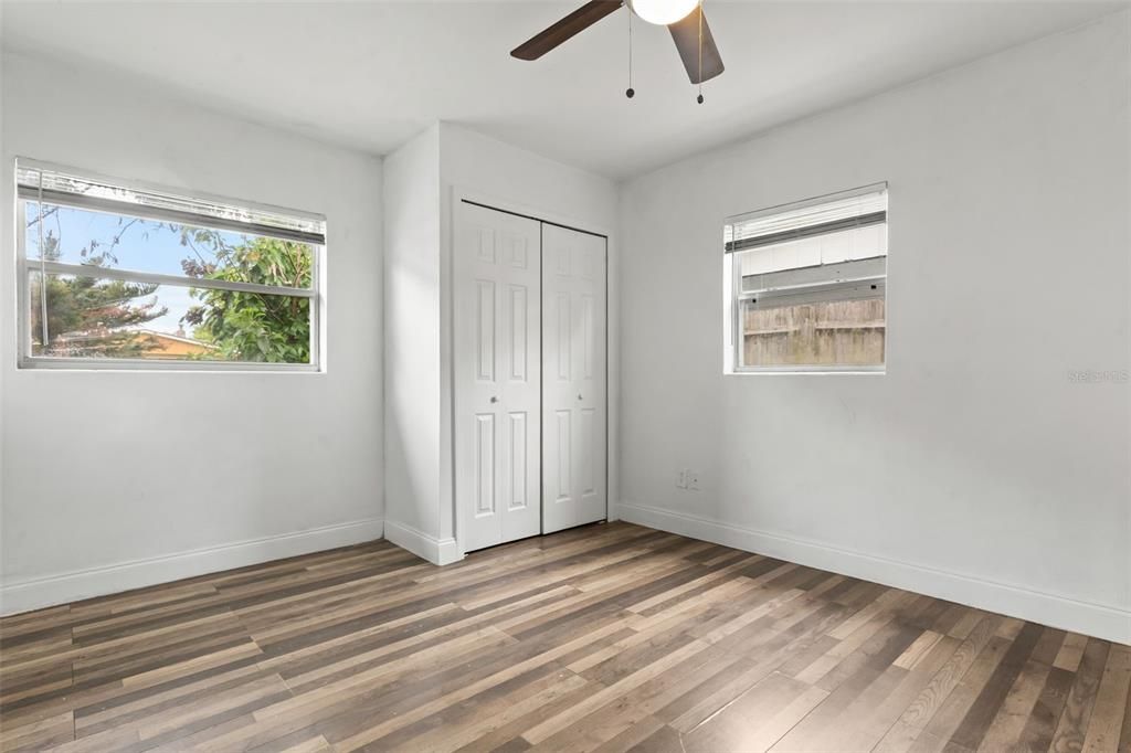 For Sale: $260,000 (3 beds, 2 baths, 1320 Square Feet)