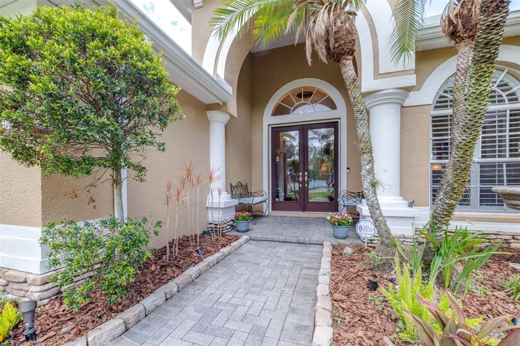 Activo con contrato: $815,000 (4 camas, 3 baños, 2950 Pies cuadrados)