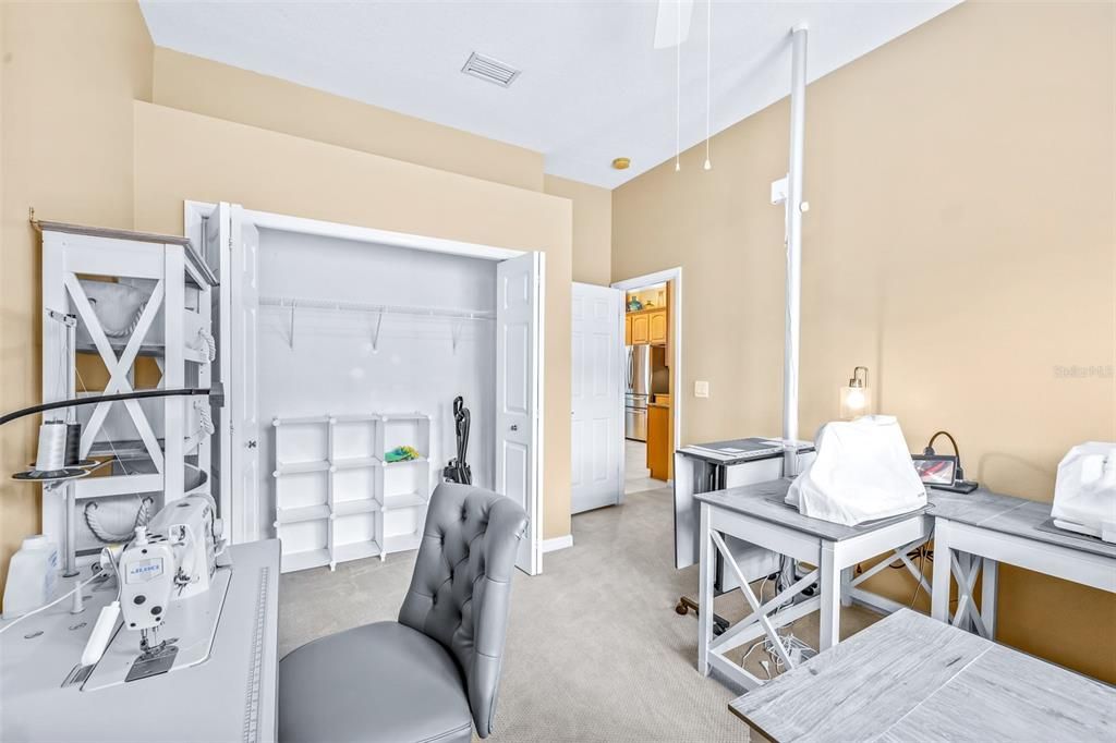 Activo con contrato: $815,000 (4 camas, 3 baños, 2950 Pies cuadrados)