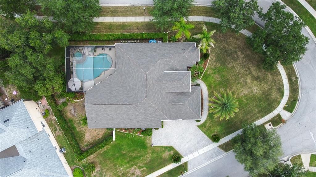 Activo con contrato: $815,000 (4 camas, 3 baños, 2950 Pies cuadrados)